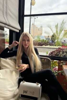 Проститутка Ева